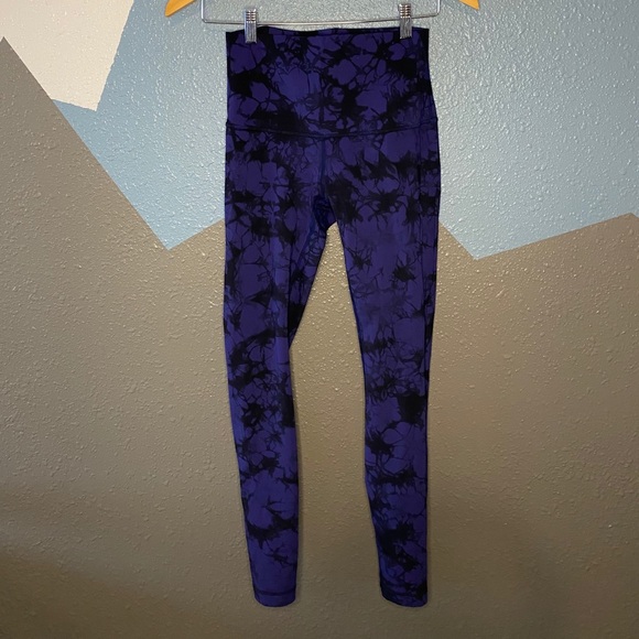 lululemon athletica Pants - Lululemon Athletica 6 wonder under 7/8ths length